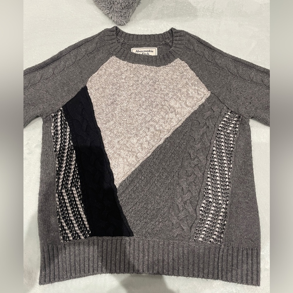 Abercrombie & Fitch wool patchwork cable knit sweater - size XS